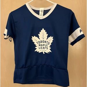 Toronto Maple Leafs size medium youth shirt/jersey style shirt. boy or a girl.